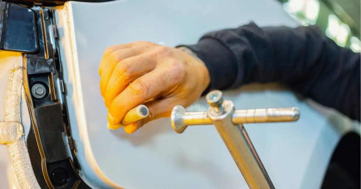 اختيار أفضل ورشة سمكرة للسيارات اليابانية والكورية في الرياض بحثًا عن فهم لطبيعة هذه السيارات، لا مجرد خبرة عامة في السمكرة